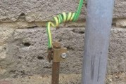 电视机带地线如何正确连接？接线过程中遇到问题怎么处理？