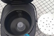 解决电饭煲不会翻滚问题的实用方法（让电饭煲轻松翻滚）