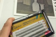 手机壳睫毛贴的正确使用方法是什么？使用后效果如何？