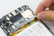 vivo手机后盖如何开启？打开时需要注意什么？