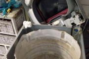 解决松下洗衣机下面渗水问题的方法（快速修复松下洗衣机底部渗水困扰，为您提供有效解决方案）