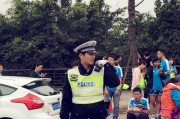 遇到交警时用手机拍照应注意哪些事项？