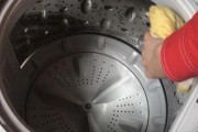 洗衣机清洗方法-保持洗衣机清洁的小窍门（让你的洗衣机持久耐用）