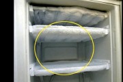 冰箱冷藏室结冰柜子打不开，怎么办（应对冰箱结冰问题的简单解决方法）