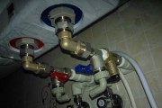 电热水器冷水管上的小阀的作用及使用方法（了解电热水器冷水管上的小阀）