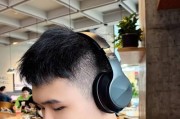 单边蓝牙耳机佩戴方法是什么？如何确保舒适和稳定？