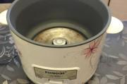 解决迷你电饭煲自动断电问题的有效方法（避免浪费时间和粮食）