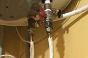 热水器上水阀锈住的处理方法（如何有效应对热水器上水阀锈住问题）