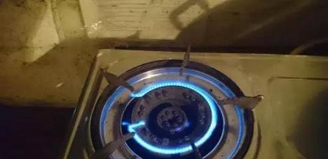 煤气灶老是停火的原因及解决方法（探寻煤气灶停火的几个主要问题及解决方案）
