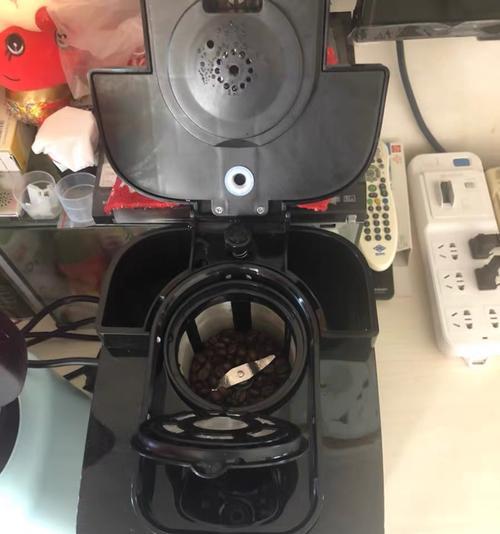咖啡机不上水怎么办（解决咖啡机不上水问题的简单方法和技巧）