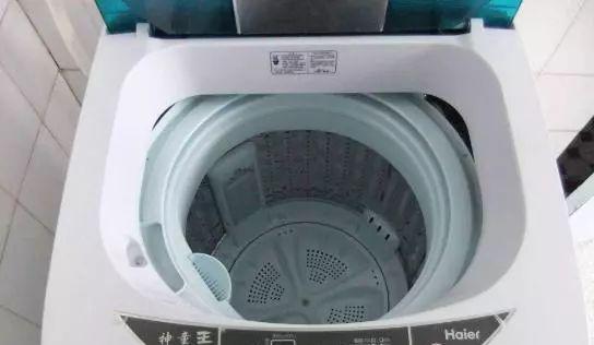 侧门洗衣机胶条清洗方法（侧门洗衣机胶条清洗技巧大揭秘）