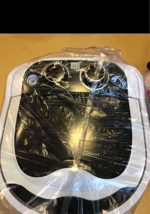 如何利用自动洗衣机清洗垃圾袋（简便高效的清洗方法）
