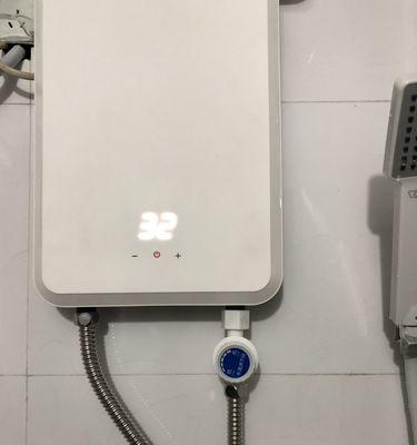 奥特朗热水器指示灯不亮的检修流程（解决您家中热水器问题的有效方法）