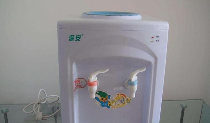 小鸭饮水机不加热了怎么办（解决小鸭饮水机不加热问题的简易方法）