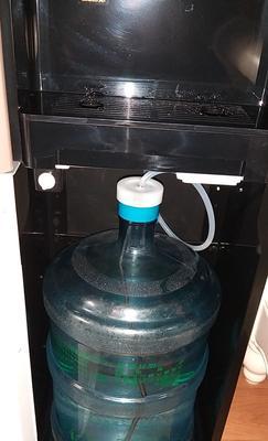 如何解决美的饮水机冷水堵塞问题（快速解决冷水堵塞）