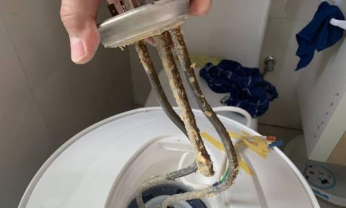 为什么要定期清洗电热水器（保持水质清洁）
