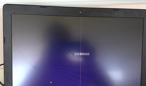 电脑显示器竖条问题的修复方法（解决显示器竖条问题的实用技巧）
