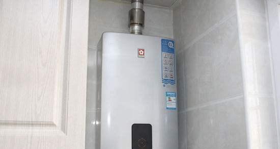 解决热水器显示E6错误的方法（掌握清除堵塞的技巧）