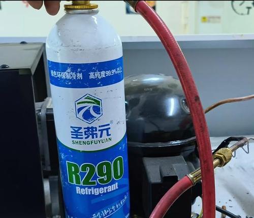 冰柜压缩机焊接加氟方法（探讨冰柜压缩机焊接过程中的加氟技术及注意事项）