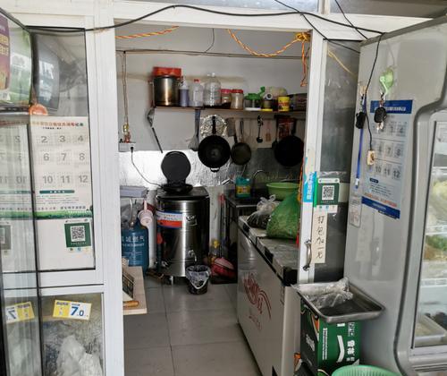 餐饮店风幕机安装方法及注意事项（实用技巧帮助您正确安装风幕机）