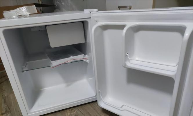 如何正确清洗冰箱（容声冰箱清洗指南）