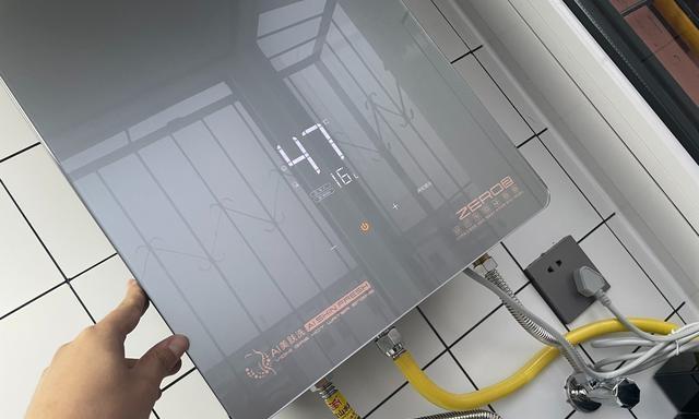 如何省钱清洗热水器（掌握技巧轻松省下家庭开支）
