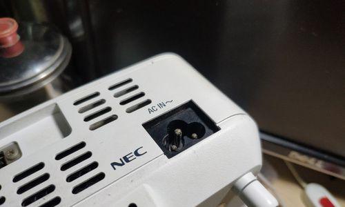 投影仪为何会突然掉电（探究投影仪掉电的原因及解决方法）