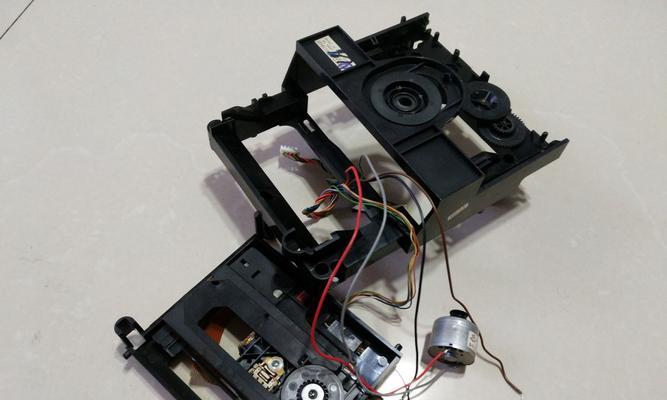 步步高电饭煲进水怎么办（教你应对步步高电饭煲进水的解决方法）