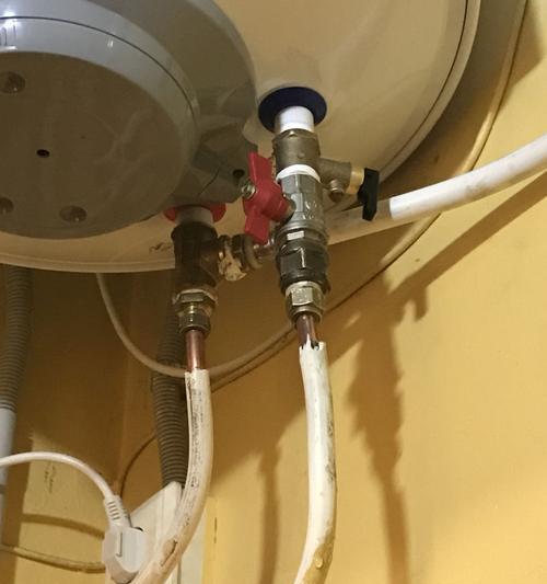 热水器上水阀锈住的处理方法（如何有效应对热水器上水阀锈住问题）