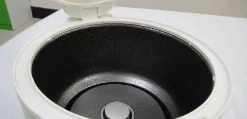 解决电饭煲不会翻滚问题的实用方法（让电饭煲轻松翻滚）