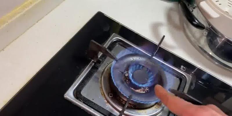 燃气灶不会自动关火解决方法（有效应对燃气灶无法自动熄火的问题）