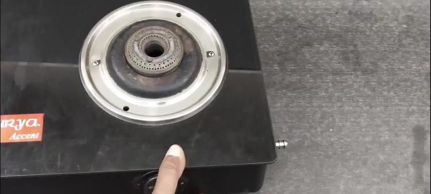 燃气灶不会自动关火解决方法（有效应对燃气灶无法自动熄火的问题）