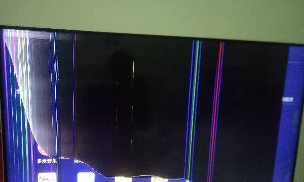揭秘电视突然开机的原因（电视开机原因解析及应对方法）