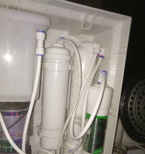 解决家用净水器水管不通问题的方法（家用净水器水管堵塞的原因和应对措施）