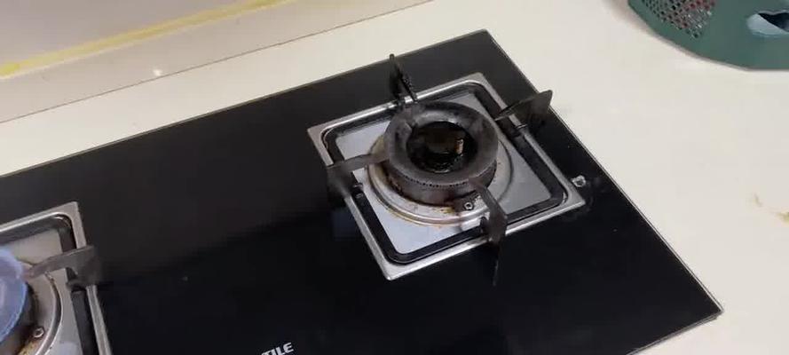 燃气灶打不着火的原因与维修方法（解析燃气灶无法点火的常见问题及解决方案）