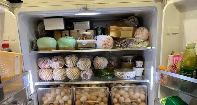 如何正确设置冰箱温度（掌握冰箱温度设置的方法，让食物保鲜更长久）