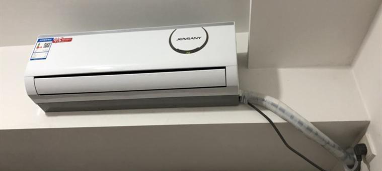 空调里发出砰砰声的原因解析（探索空调砰砰声背后的原因及解决方法）