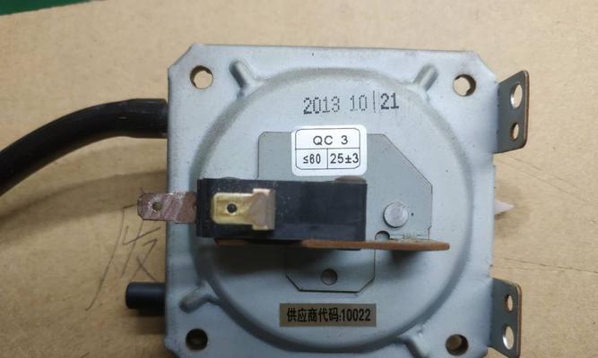 夏普热水器E2故障原因及解决方法（详细解读夏普热水器E2故障，让您轻松修复！）