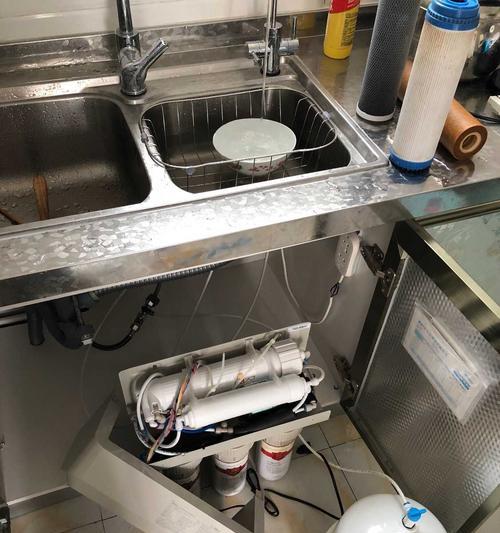 净水器着火原因及预防措施（揭秘净水器着火的危险性及安全保障措施）