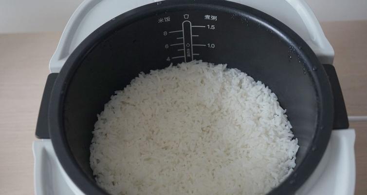 电饭煲关了饭没熟的原因及解决方法（探究电饭煲关了饭没熟的问题，提供实用解决方案）
