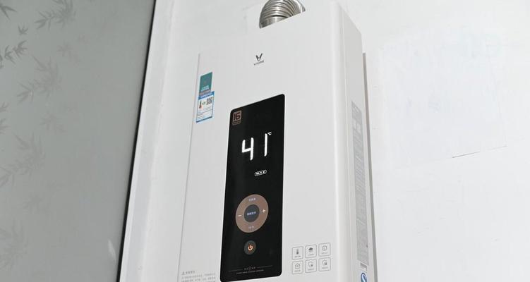 解决家里热水器排气过远问题的有效方法（如何调整热水器排气距离确保家庭安全）