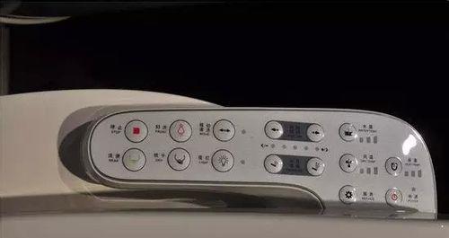 日本马桶盖的多功能设计（探索日本马桶盖的智能化与舒适性）