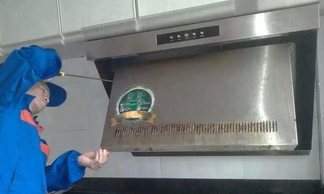 如何清洗油烟机（简单有效的清洁技巧）