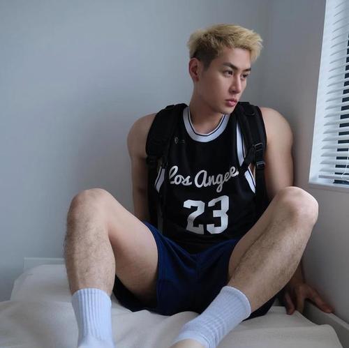 如何仅用手机拍出肌肉照？手机拍照技巧有哪些？