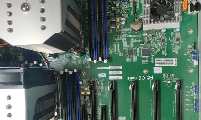 塔式服务器的工作原理能解释一下吗？