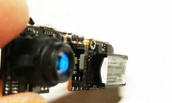 红米手机摄像头贴片更换方法是什么？