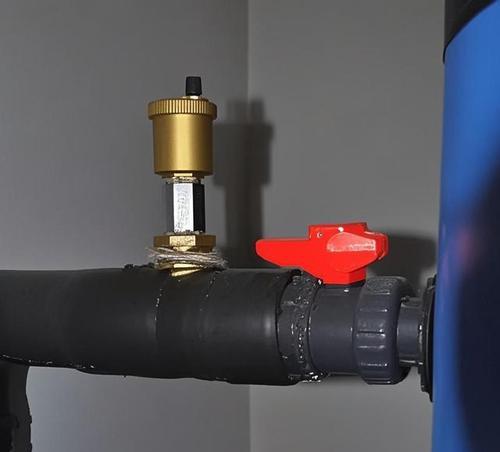 热水器排烟管怎么拧紧视频？拧紧时的注意事项是什么？
