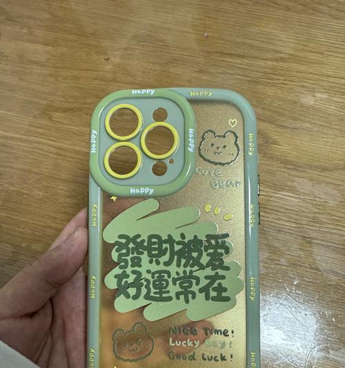 苹果白软胶透明手机壳的特点是什么？适合哪些手机型号？