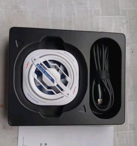 荣耀散热器手机版磁吸怎么用？安装方法是什么？