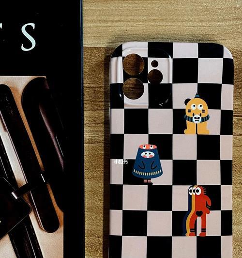 棋盘手机壳的拆卸步骤是怎样的？拆卸时有哪些注意事项？
